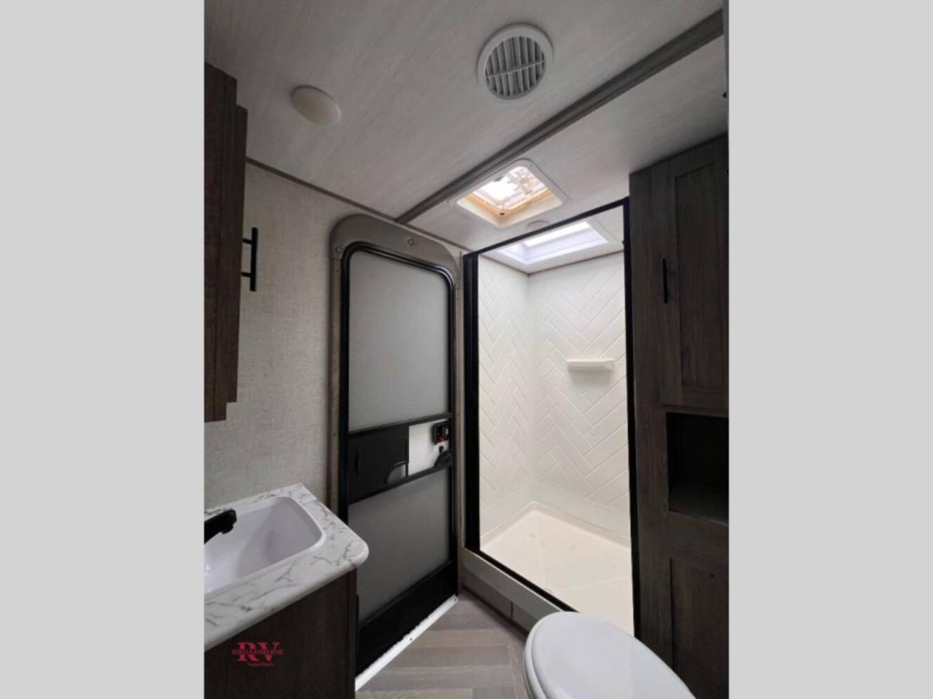 A photo of this 2021 Forest River Rv Salem Hemisphere Hyper-Lyte 26BHHL
