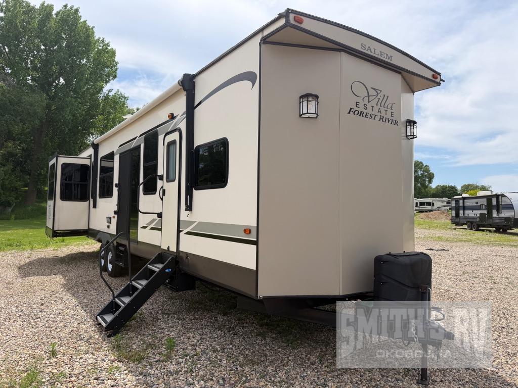2018 Forest River Rv Salem Villa Series 395RET Estate in okoboji IA