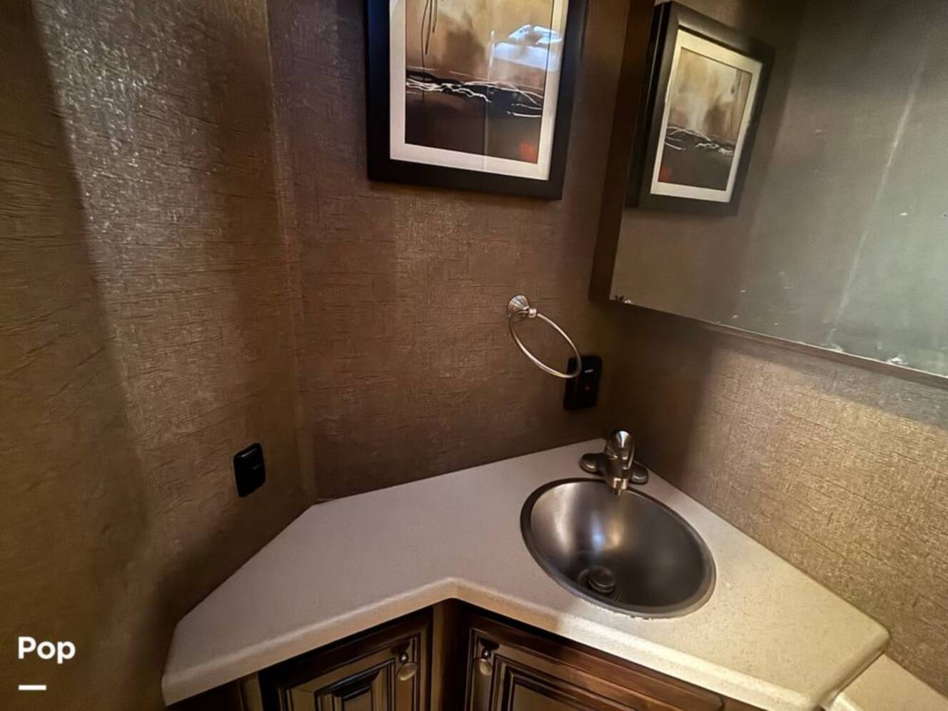 A photo of this 2017 Thor Motor Coach Palazzo 33.4