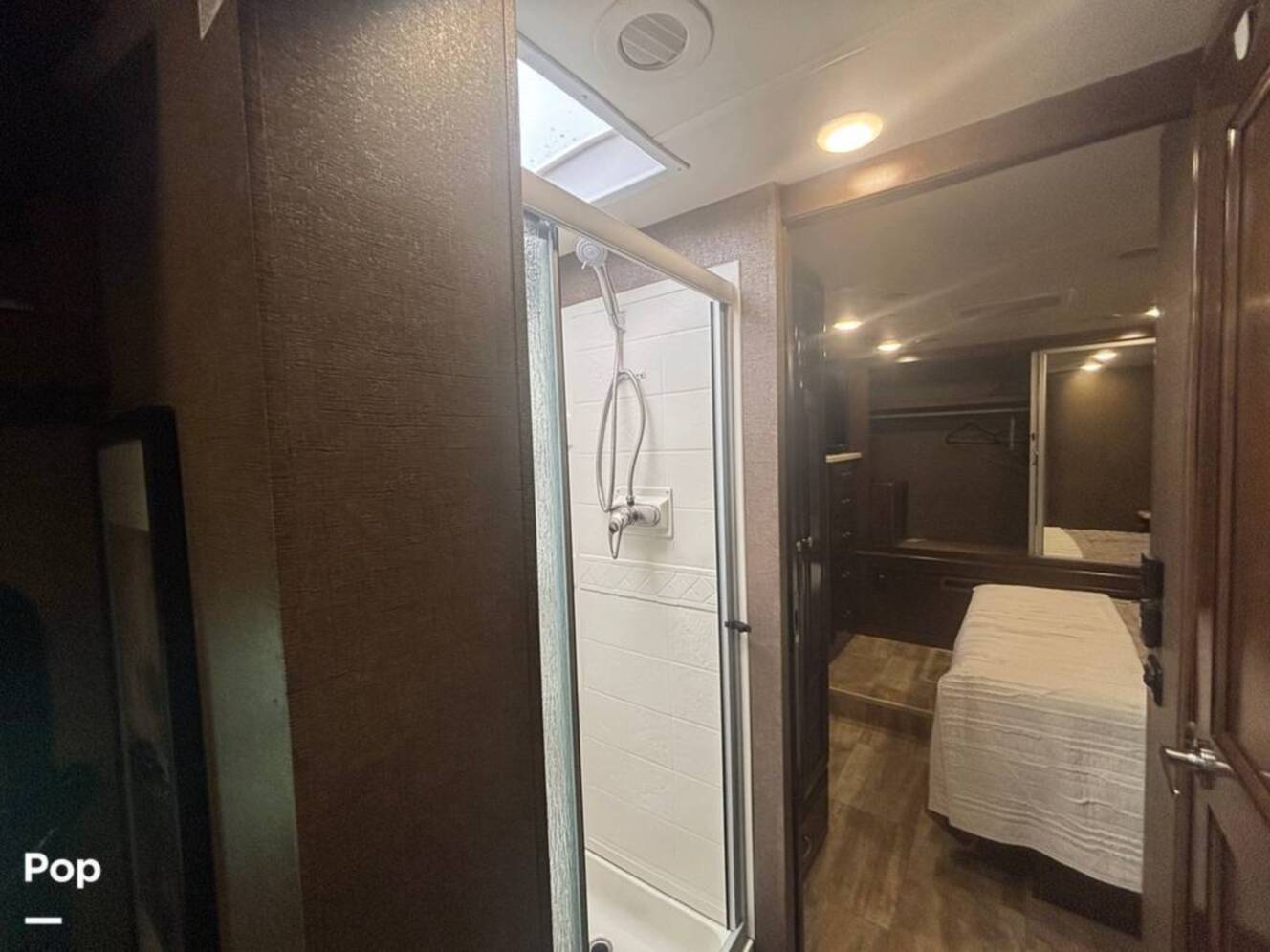 A photo of this 2017 Thor Motor Coach Palazzo 33.4