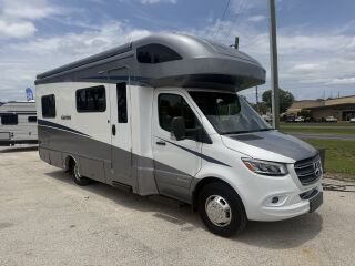 2022 WINNEBAGO NAVION 24V