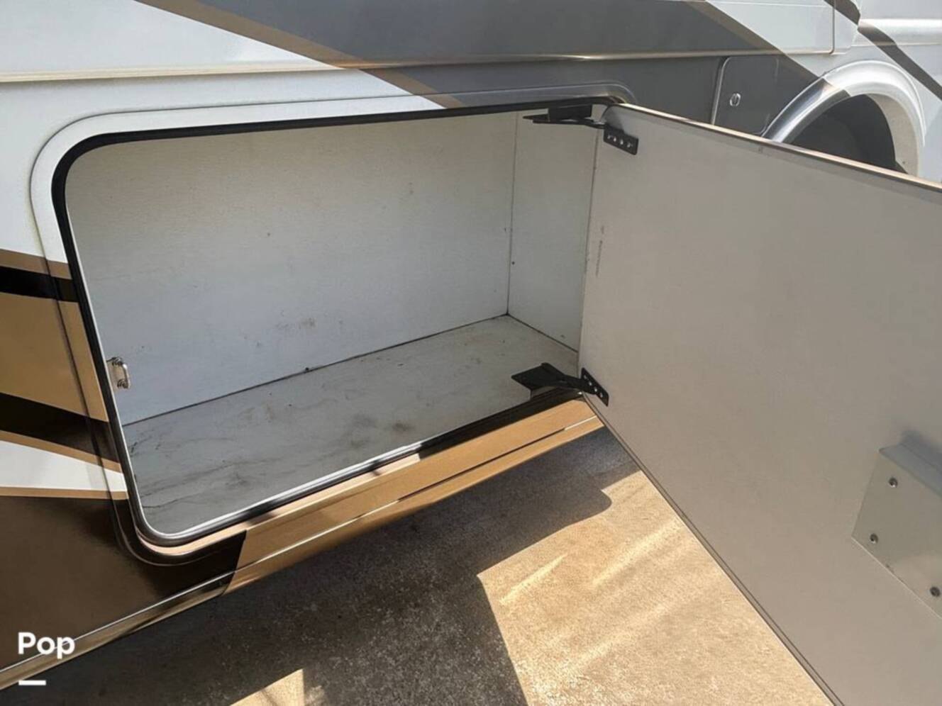 A photo of this 2017 Thor Motor Coach Palazzo 33.4
