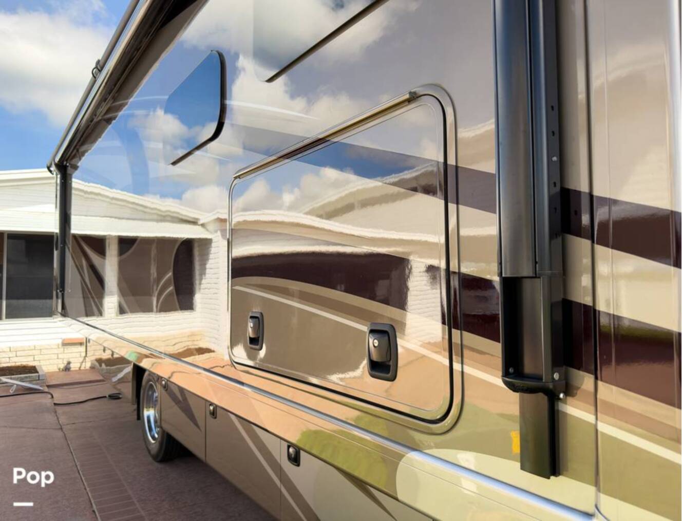 A photo of this 2020 Thor Motor Coach Challenger 37FH