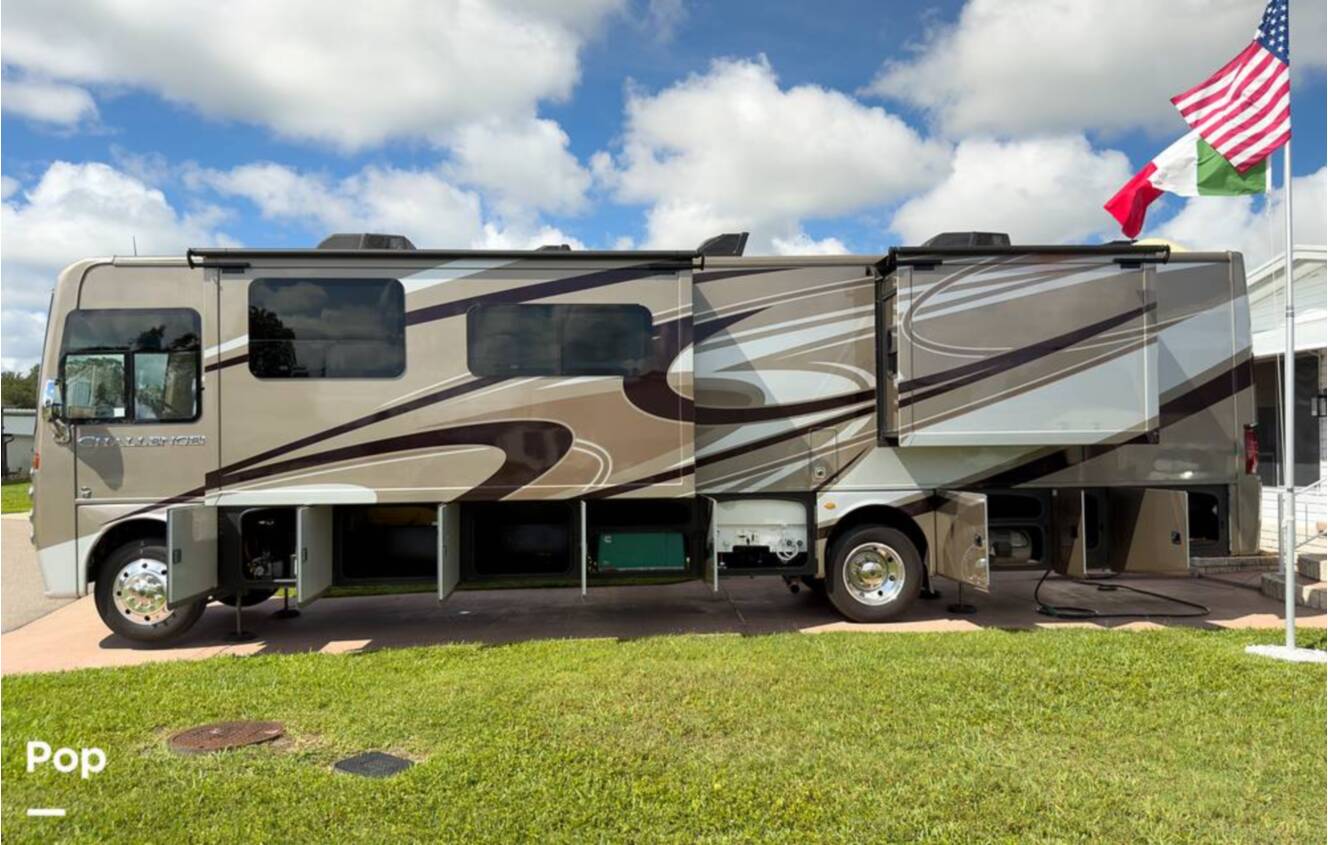 A photo of this 2020 Thor Motor Coach Challenger 37FH