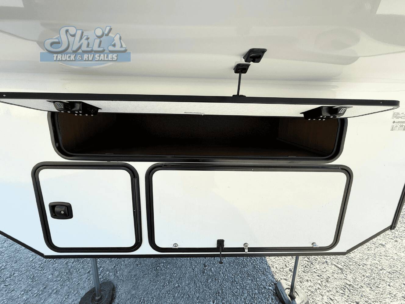A photo of this 2026 Kz Rv Durango Gold G393MKF