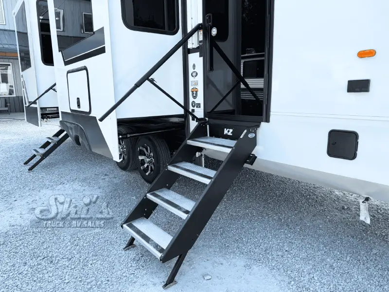 2026 KZ RV Durango Gold G393MKF