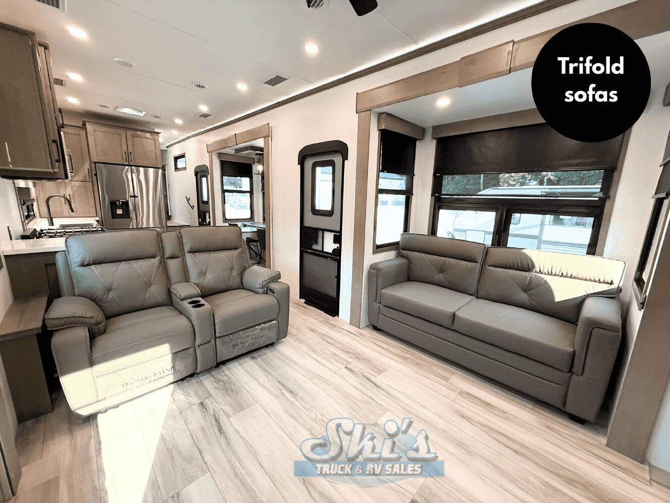 A photo of this 2026 Kz Rv Durango Gold G393MKF