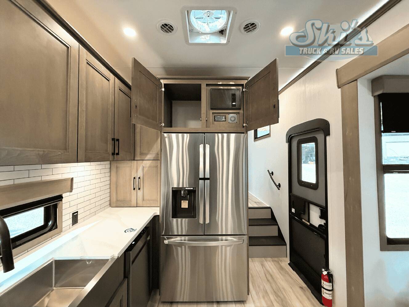 A photo of this 2026 Kz Rv Durango Gold G393MKF