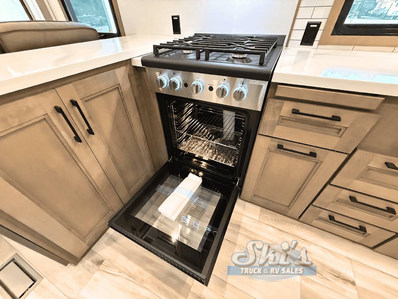 A photo of this 2026 Kz Rv Durango Gold G393MKF