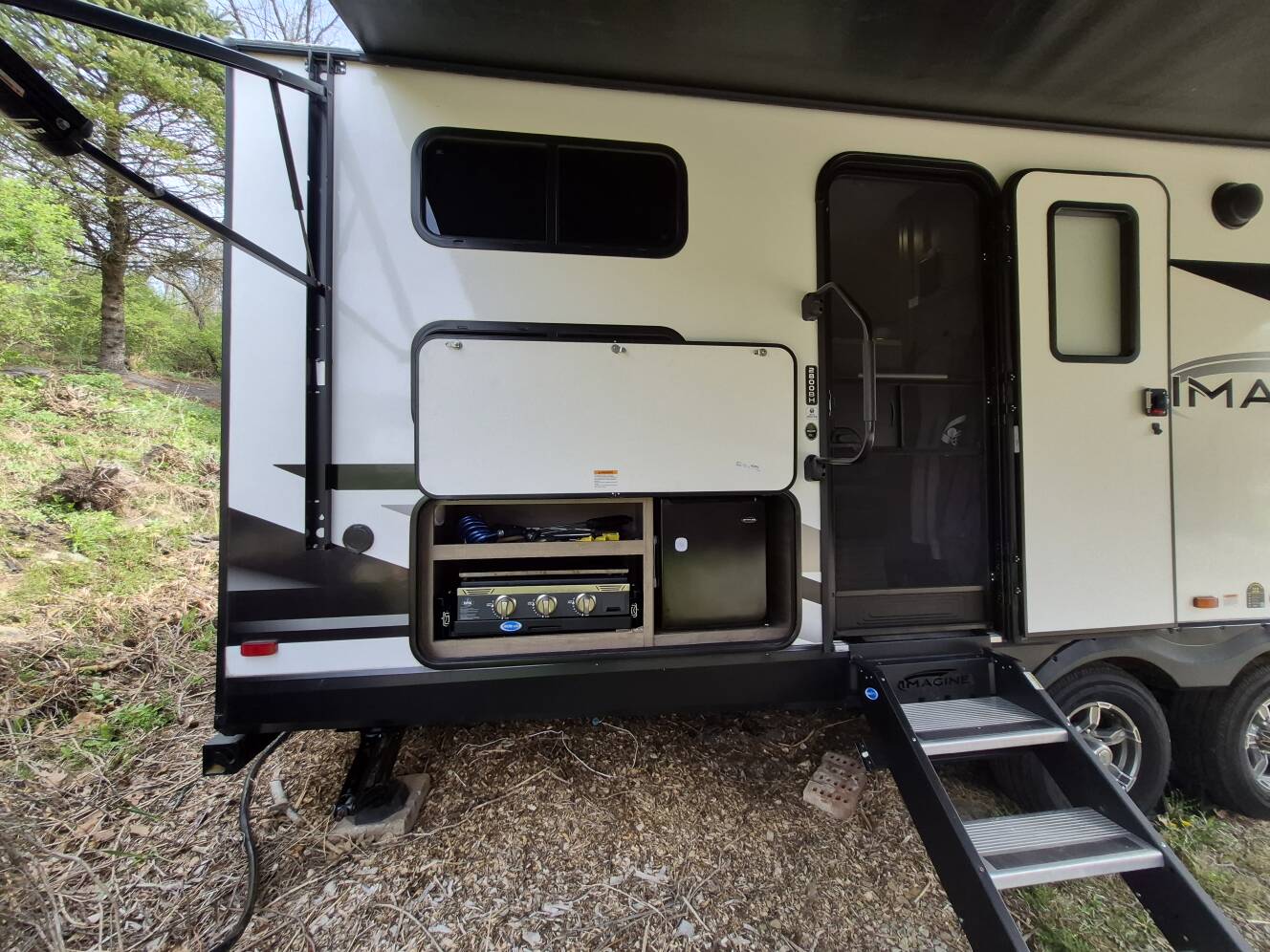 A photo of this 2023 Grand Design IMAGINE 2800BH
