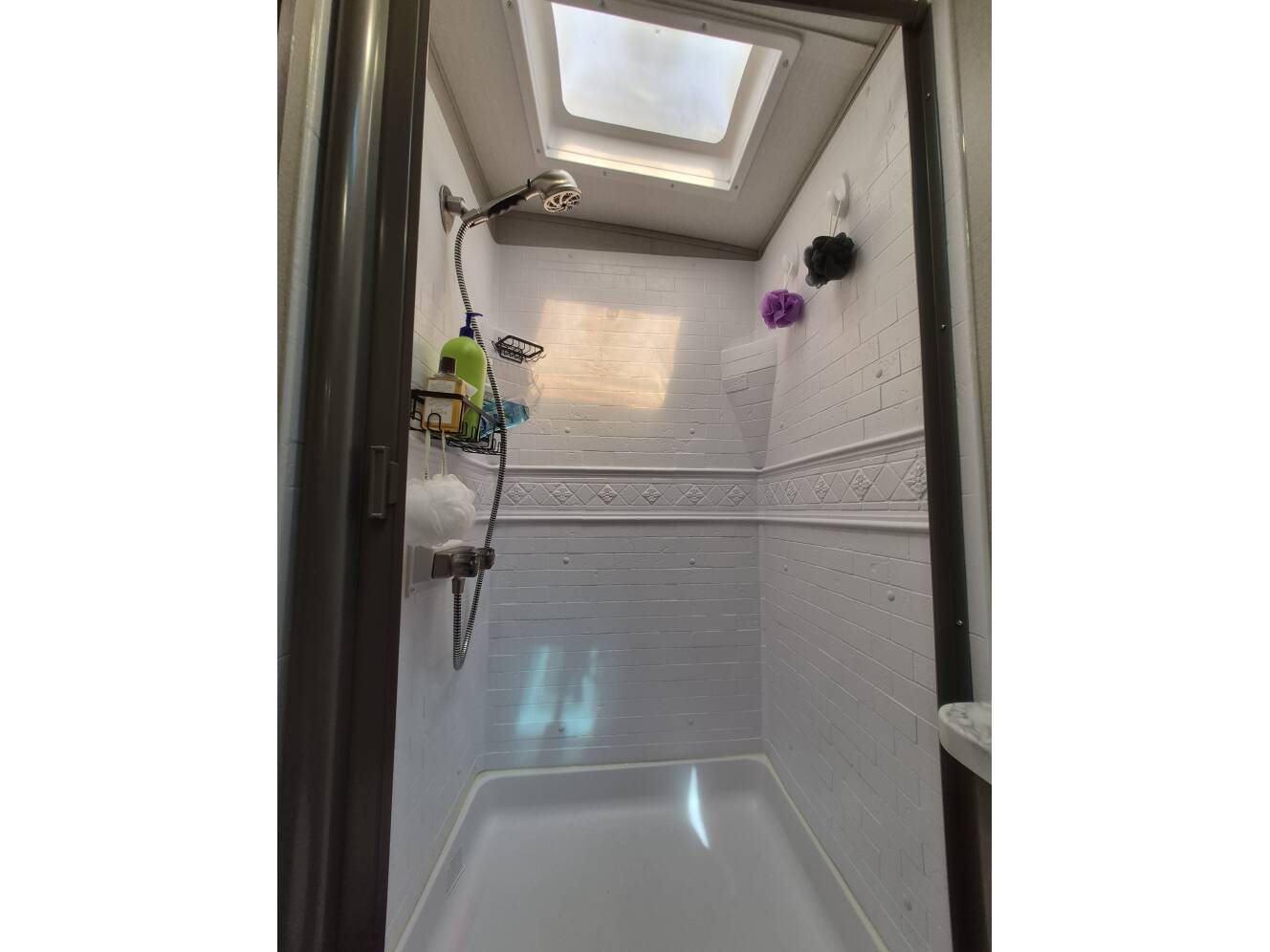 A photo of this 2023 Grand Design IMAGINE 2800BH