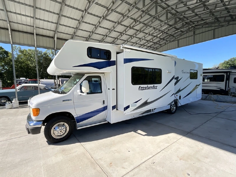 2006 COACHMEN FREELANDER 3100SO