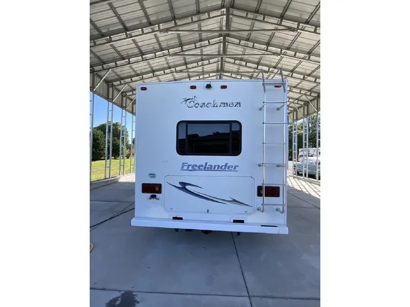 2006 COACHMEN FREELANDER 3100SO