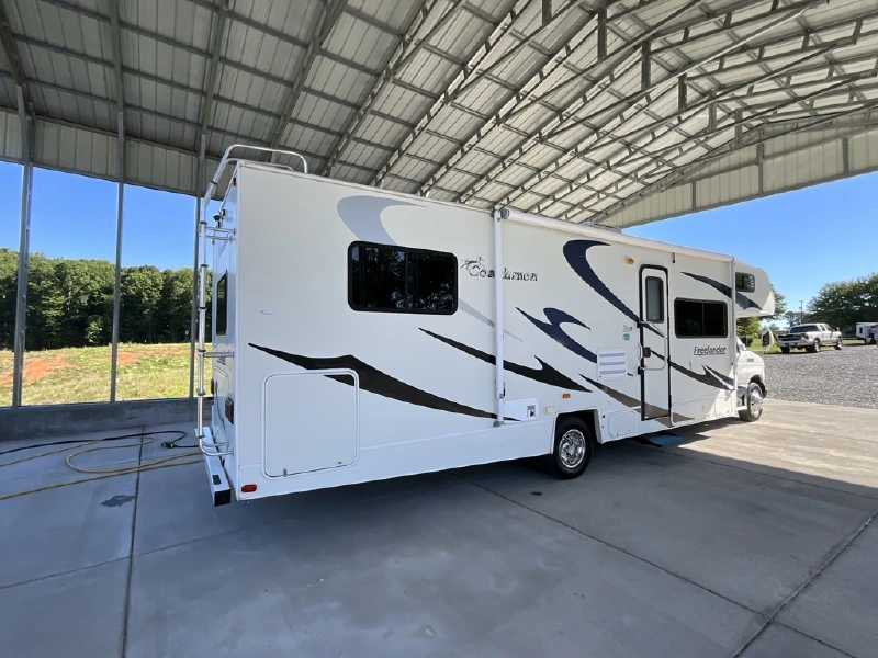 2006 COACHMEN FREELANDER 3100SO