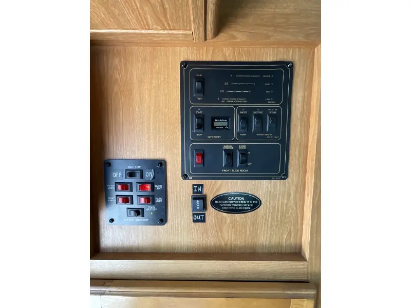 2006 COACHMEN FREELANDER 3100SO