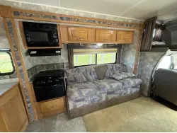 2006 COACHMEN FREELANDER 3100SO