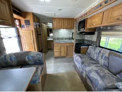 2006 COACHMEN FREELANDER 3100SO