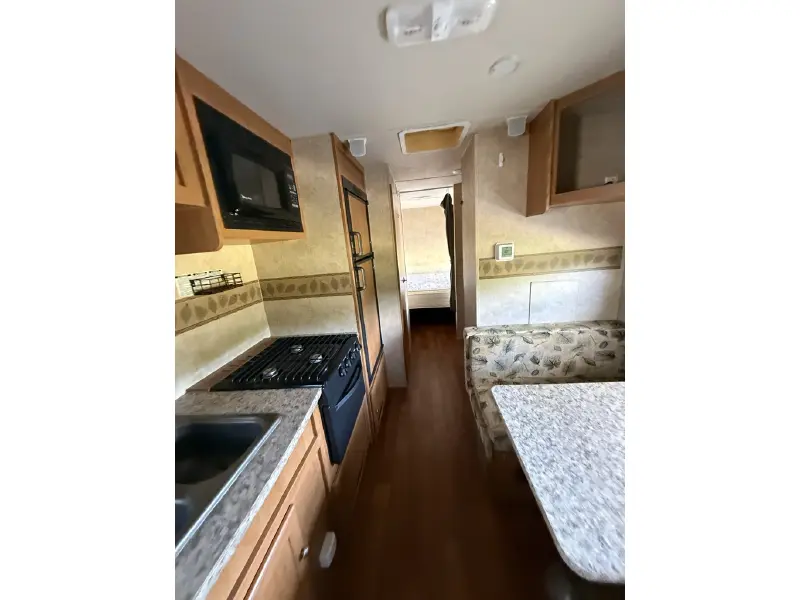 2008 FOREST RIVER SALEM EDGE 26QBLE