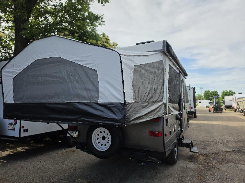 2017 FOREST RIVER 2280BHESP