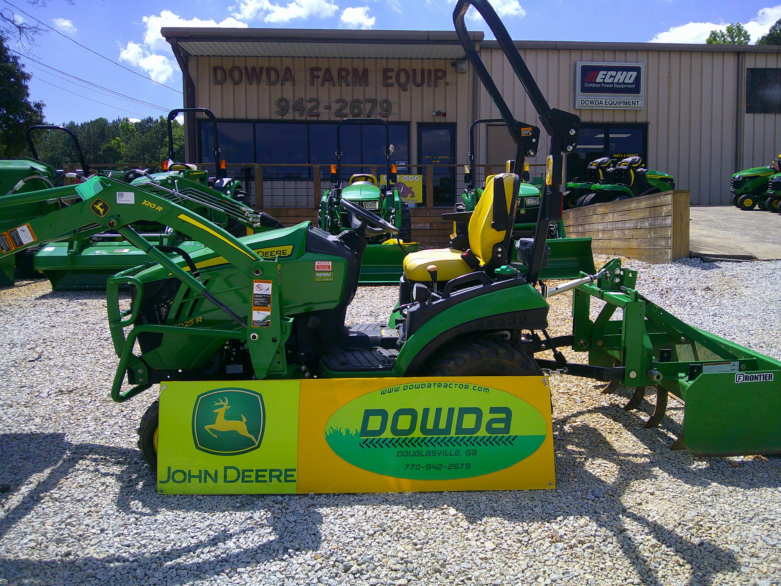 2022 JOHN DEERE 1025R in Douglasville, GA