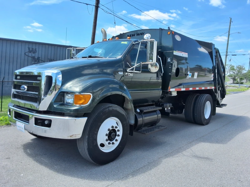 2012 FORD F750