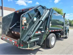 2012 FORD F750