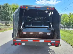 2012 FORD F750