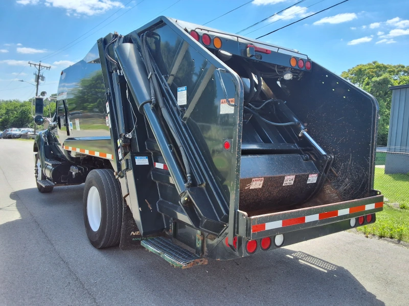 2012 FORD F750