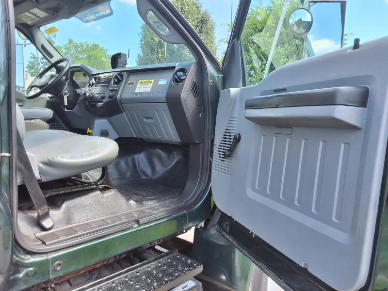 2012 FORD F750