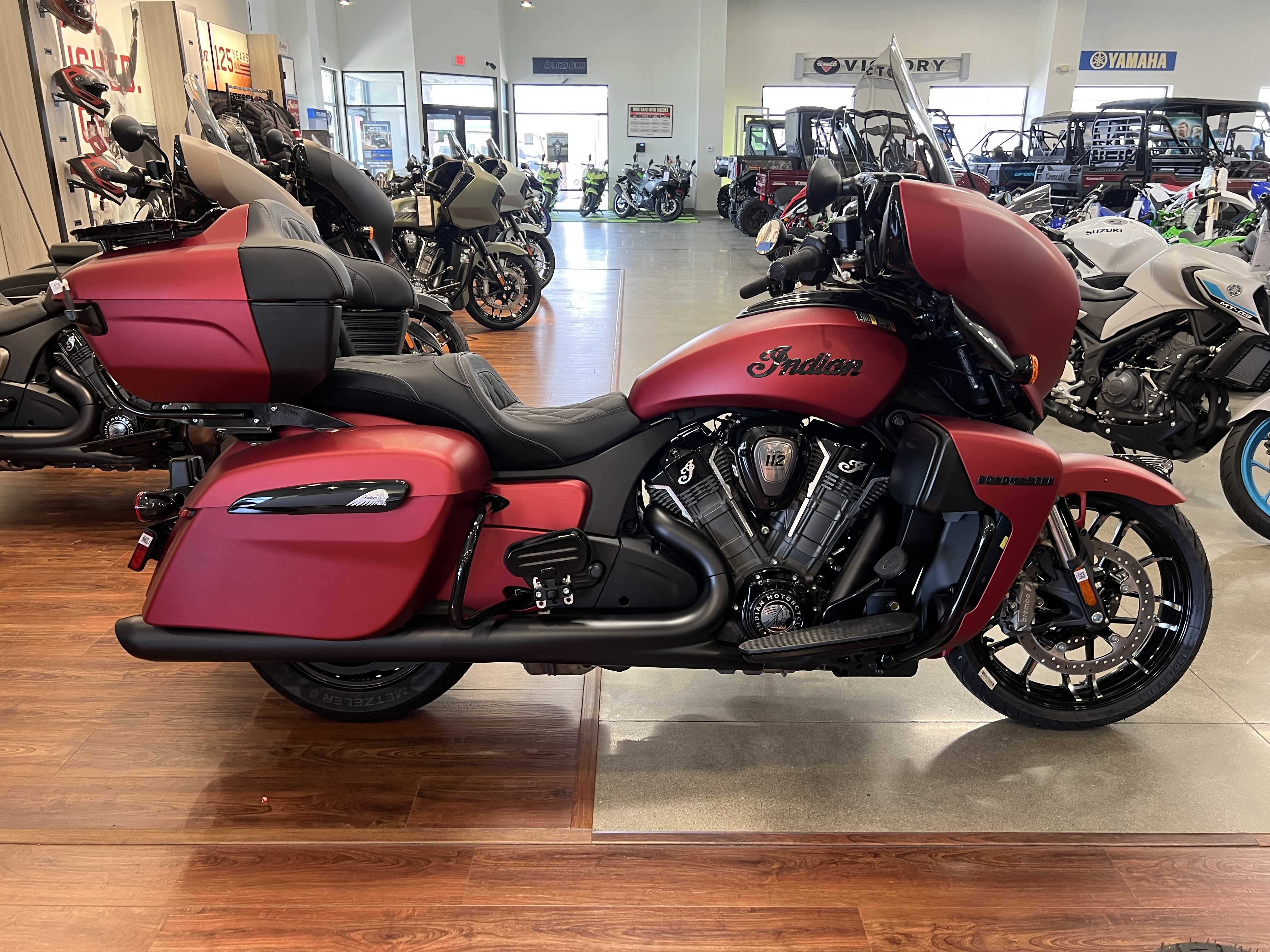2025 Indian Motorcycle Roadmaster® PowerPlus Dark Horse® DARK HORSE in Bettendorf, IA