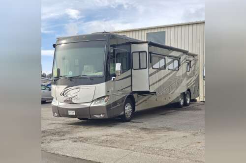 2011 Tiffin Motorhomes PHAETON 37 IH in saint paul MN