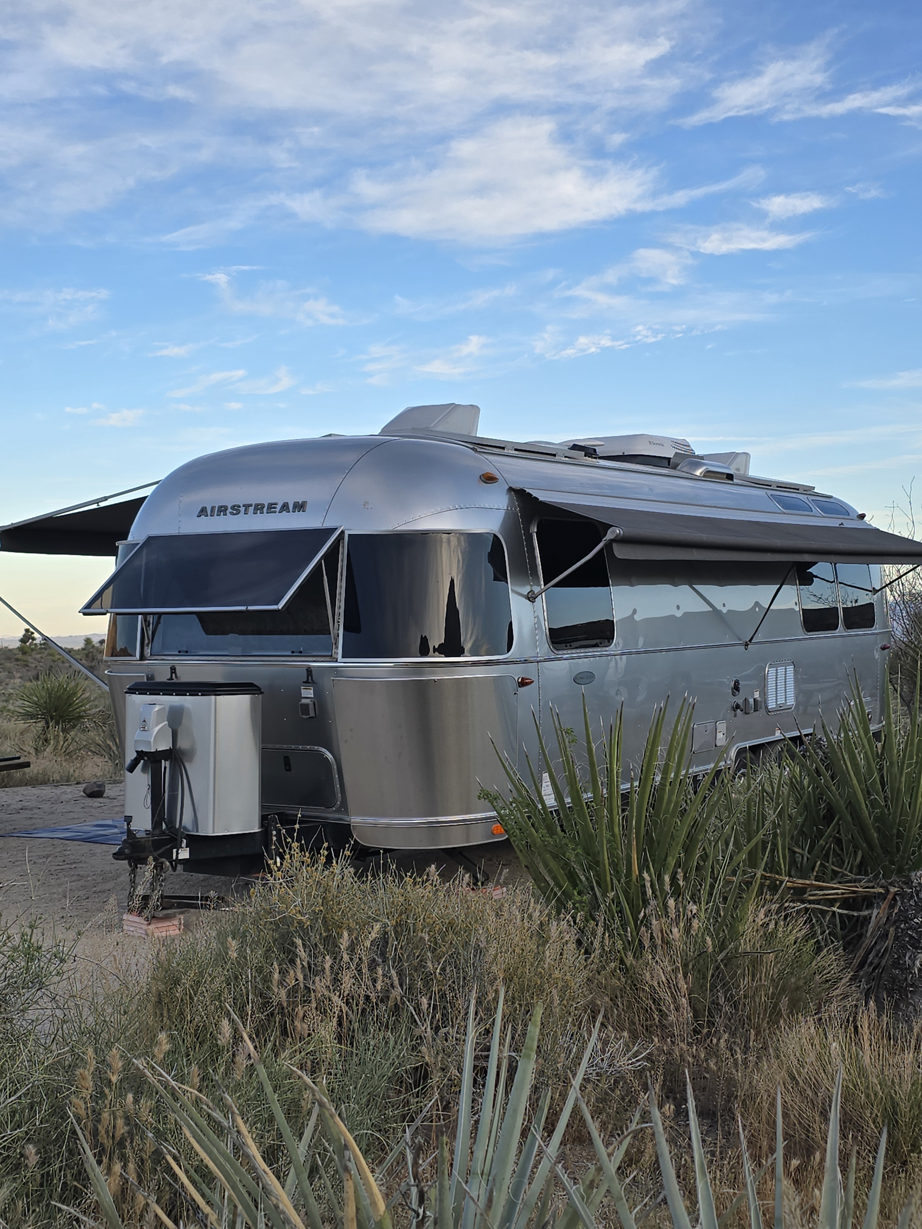 2017 Airstream FLYING CLOUD 27FB QUEEN in denver CO