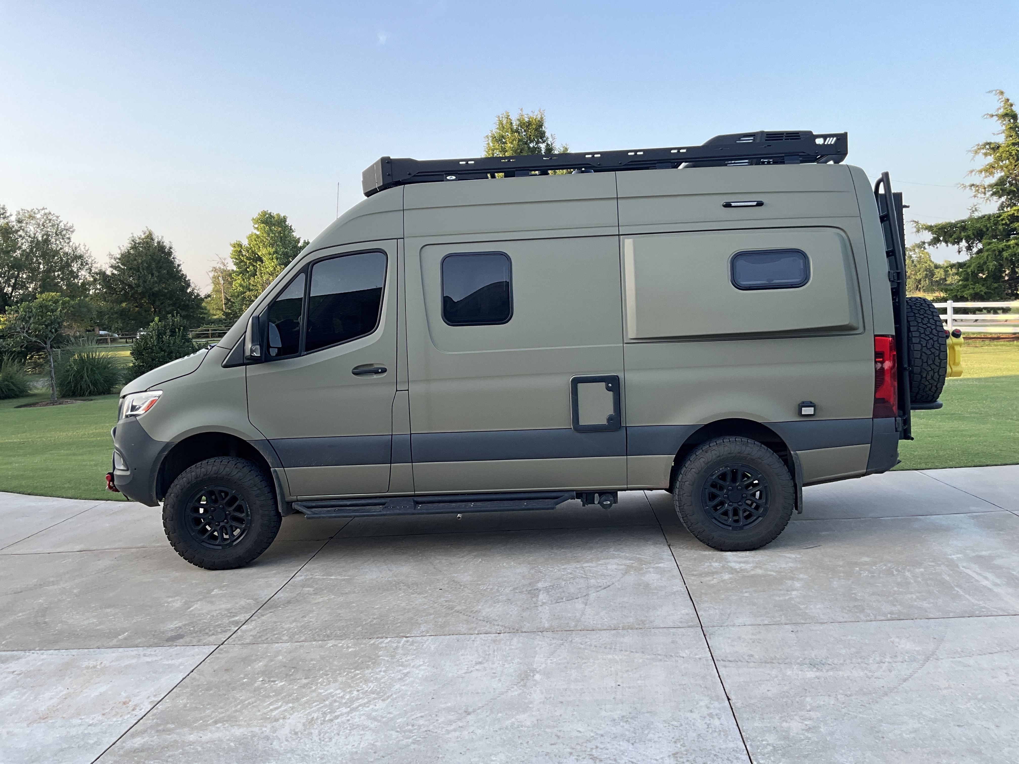 2025 Winnebago REVEL 44E RV