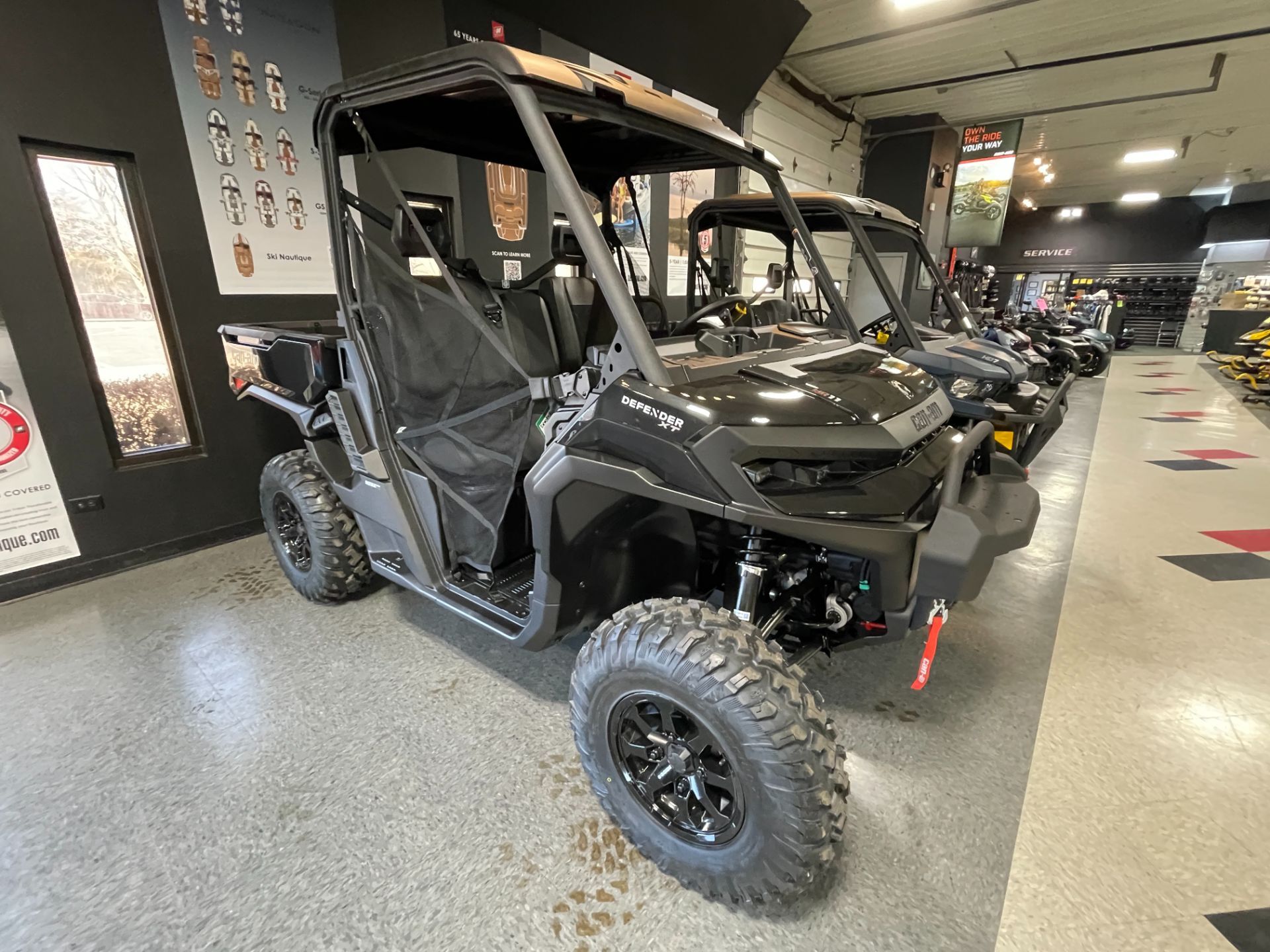 2026 Can-Am Defender XT HD11 with 10.25 in. touchscreen display in wilmington IL