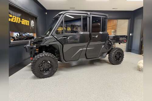 2026 Can-Am Defender MAX Lone Star CAB HD11 in iron station NC