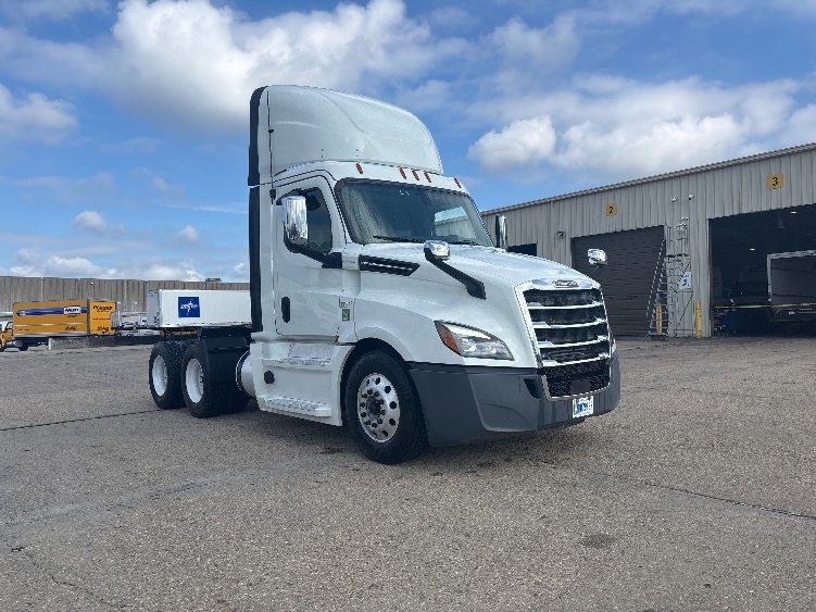 2020 FREIGHTLINER CASCADIA 126 in Hammond, LA