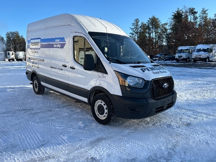 2022 FORD TRANSIT 250 in Brooklyn Park, MN