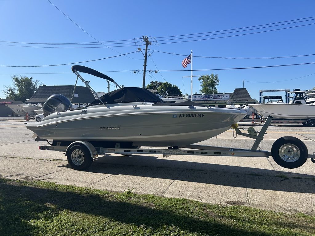 2025 Stingray 191DC 269 in seaford NY