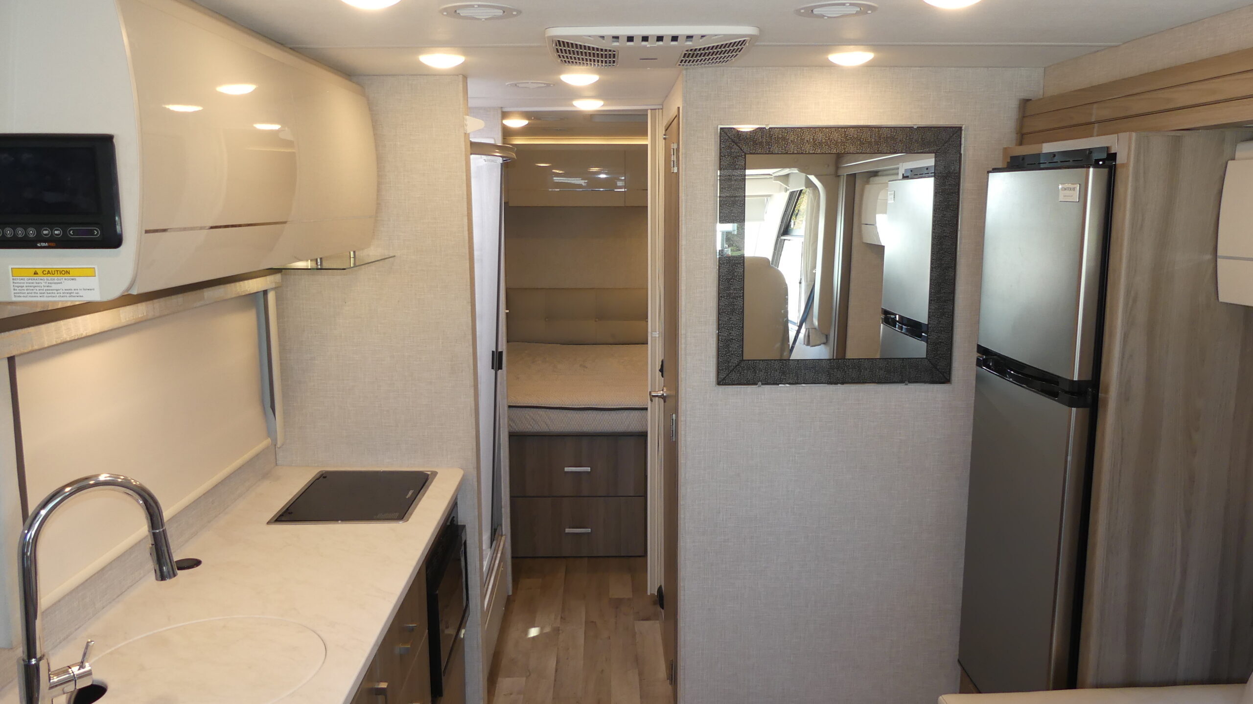 2025 Thor Motor Coach AXIS 26.1 in birch run MI