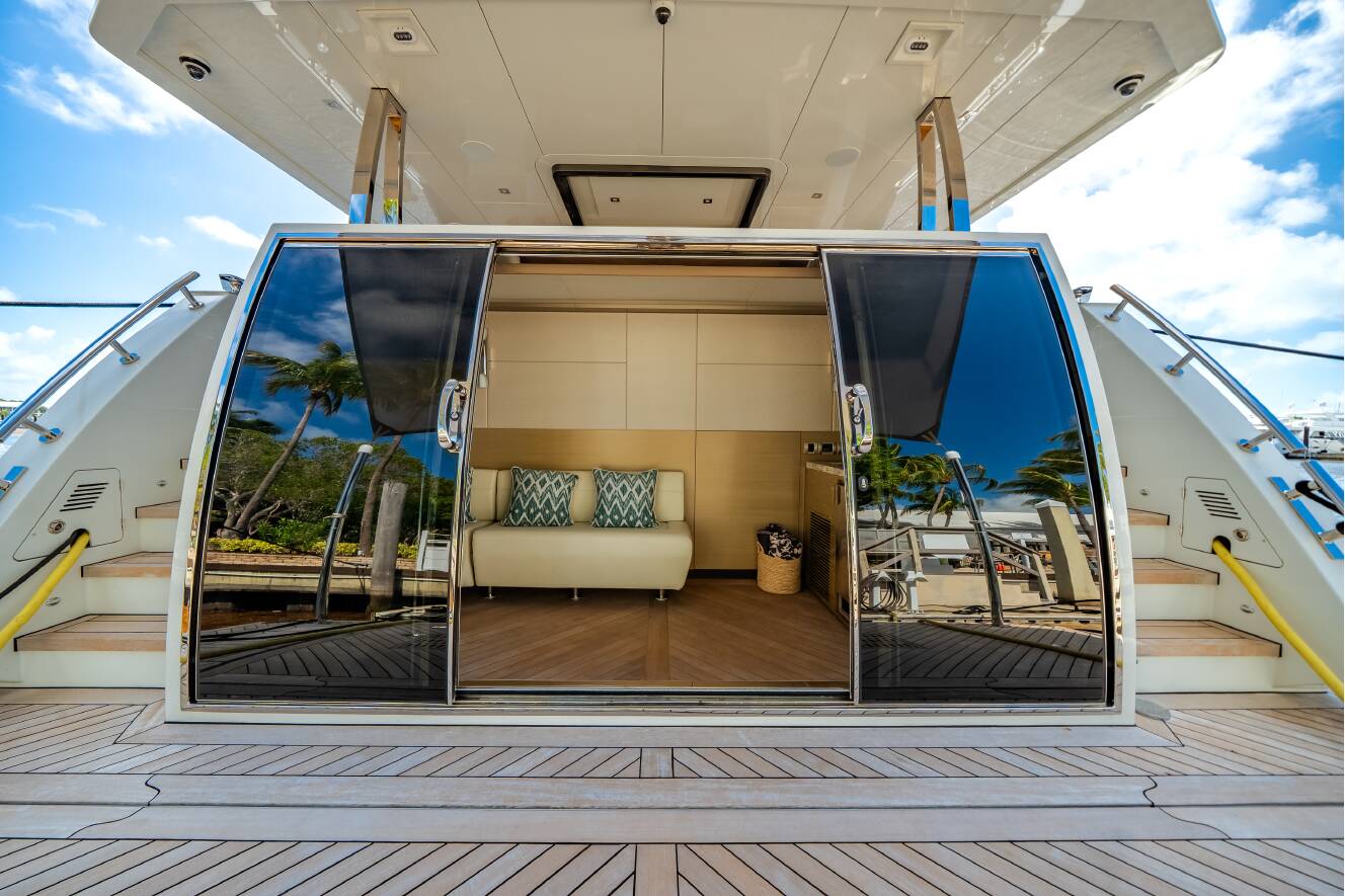 A photo of this 2023 Ocean Alexander 27R