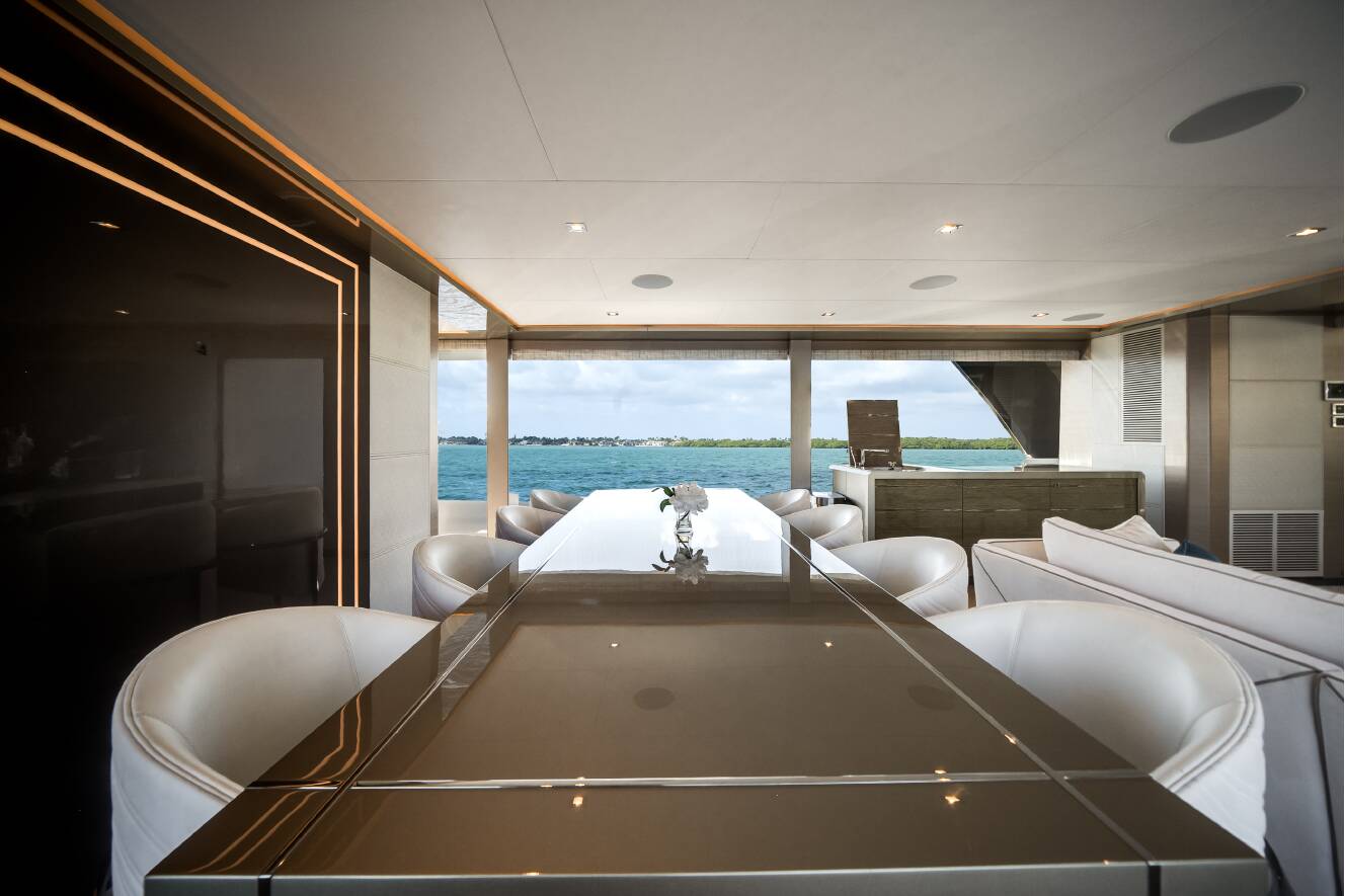 A photo of this 2023 Ocean Alexander 27R
