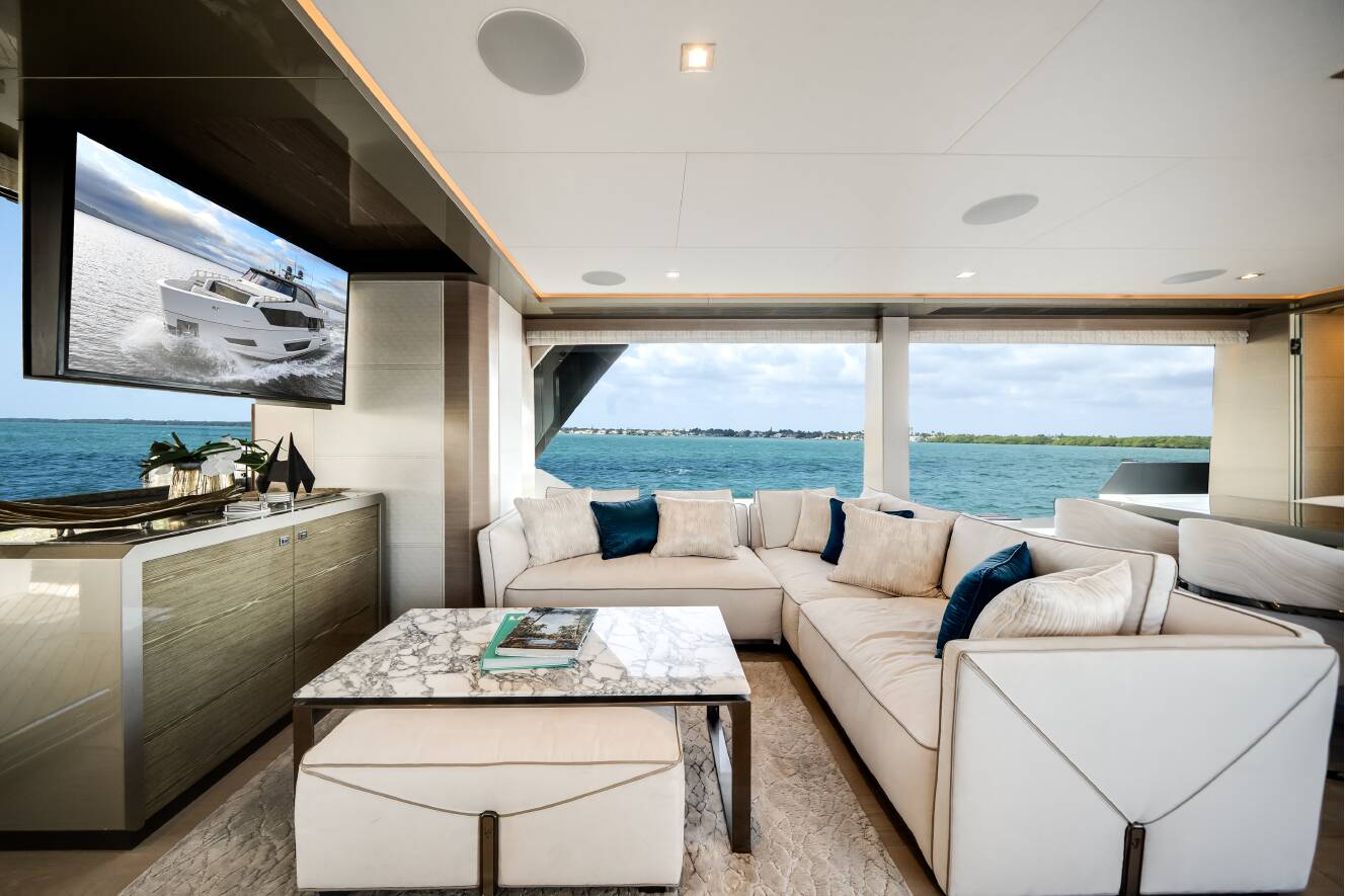A photo of this 2023 Ocean Alexander 27R