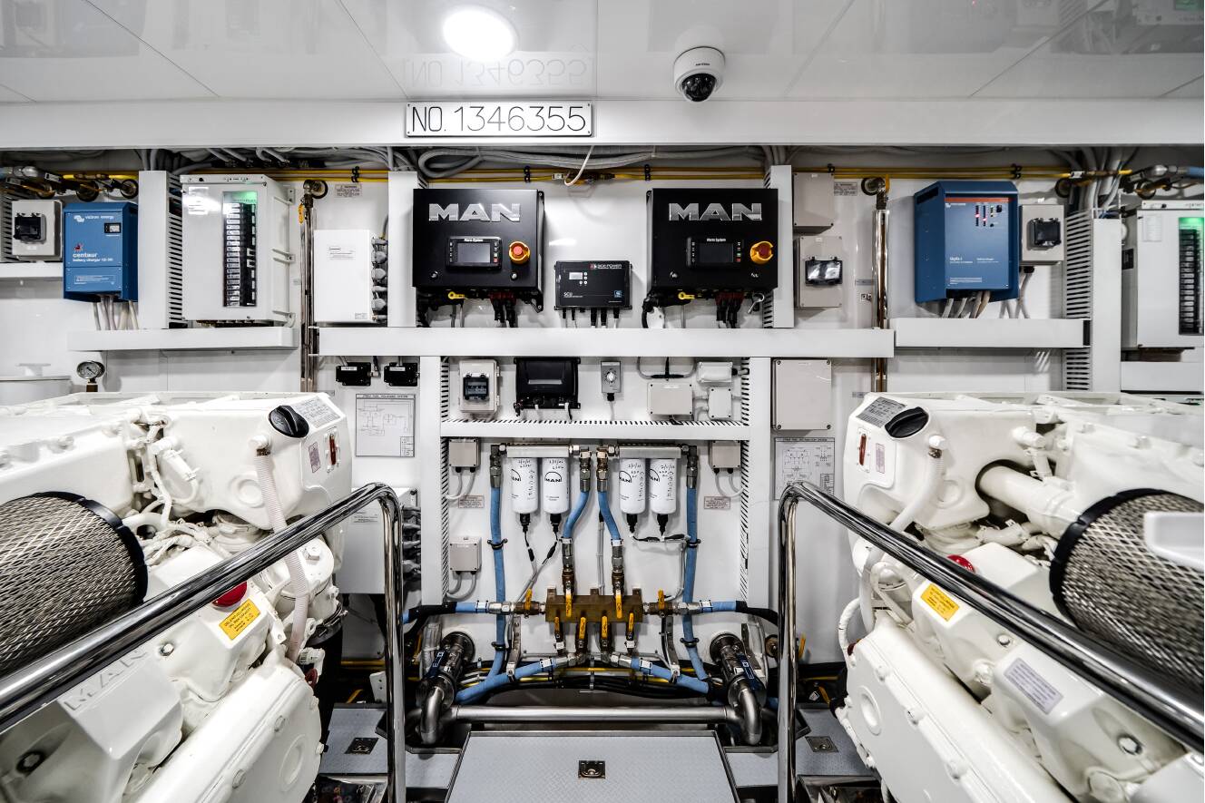 A photo of this 2023 Ocean Alexander 27R