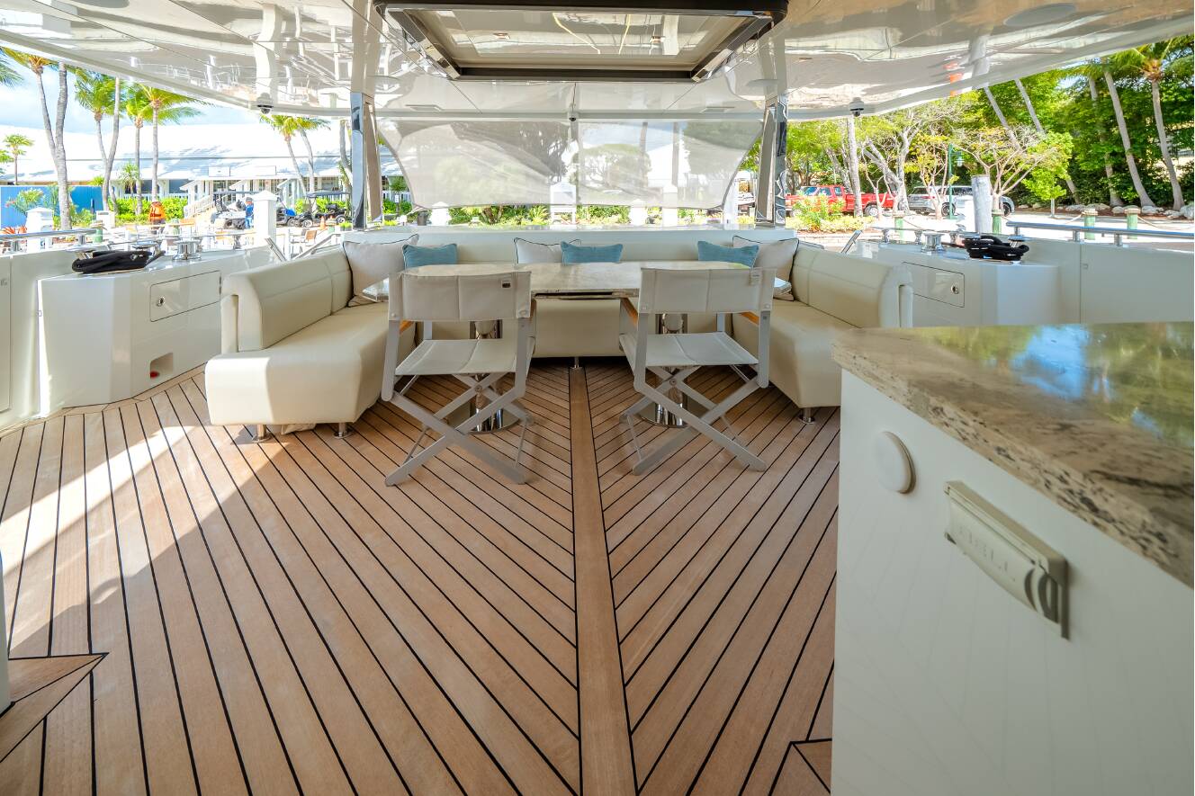 A photo of this 2023 Ocean Alexander 27R