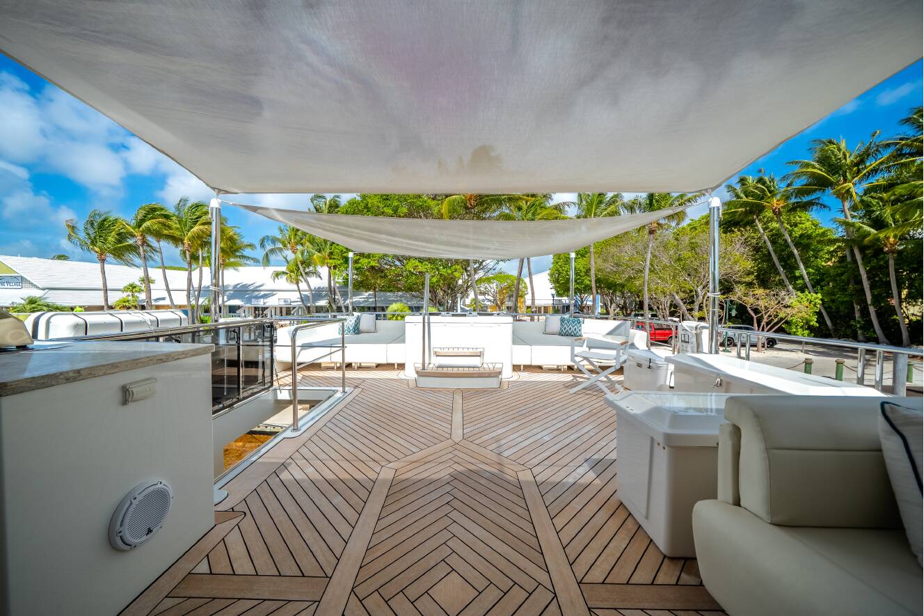 A photo of this 2023 Ocean Alexander 27R