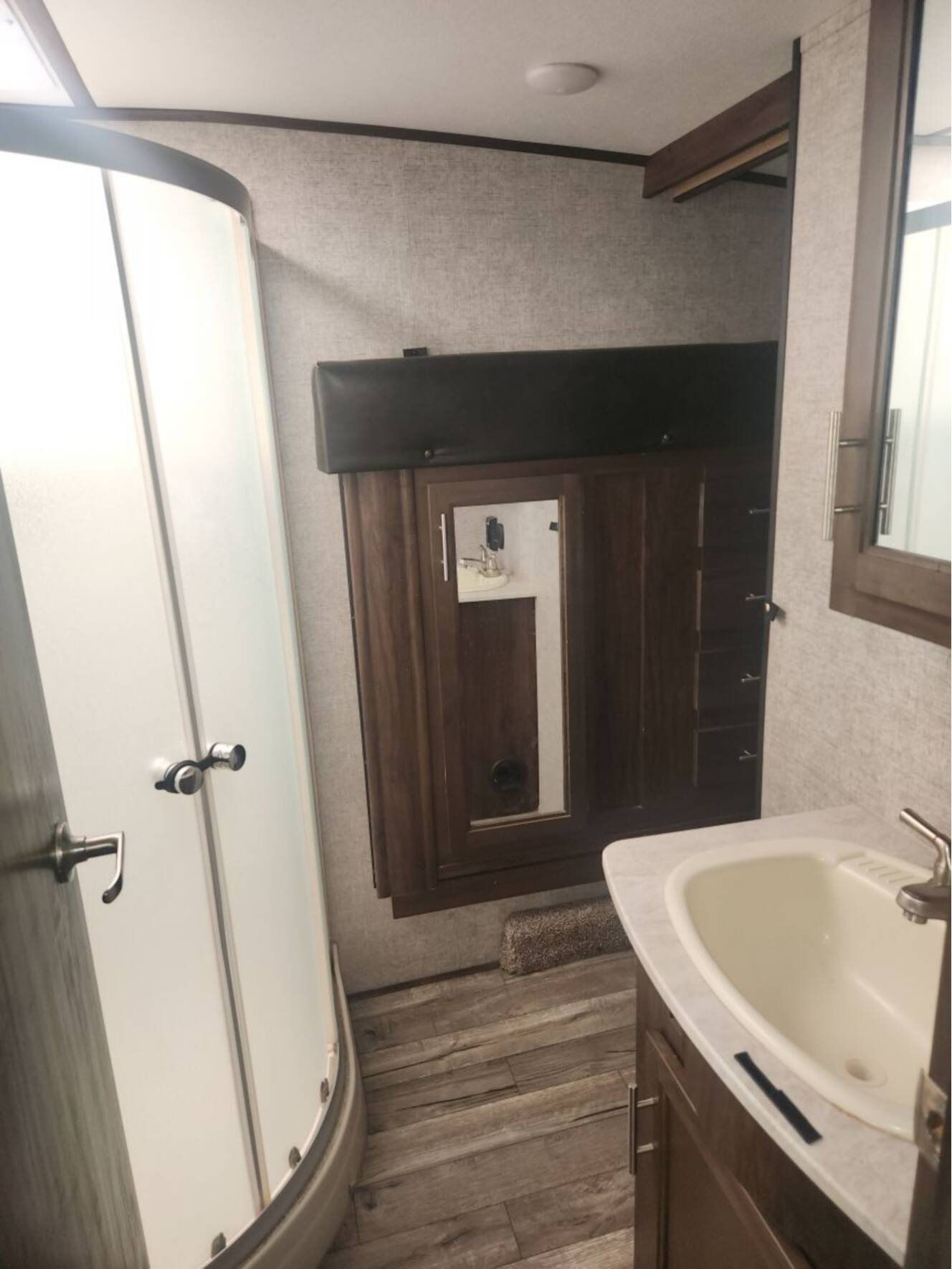 A photo of this 2019 Forest River ARCTIC WOLF 315TBH8