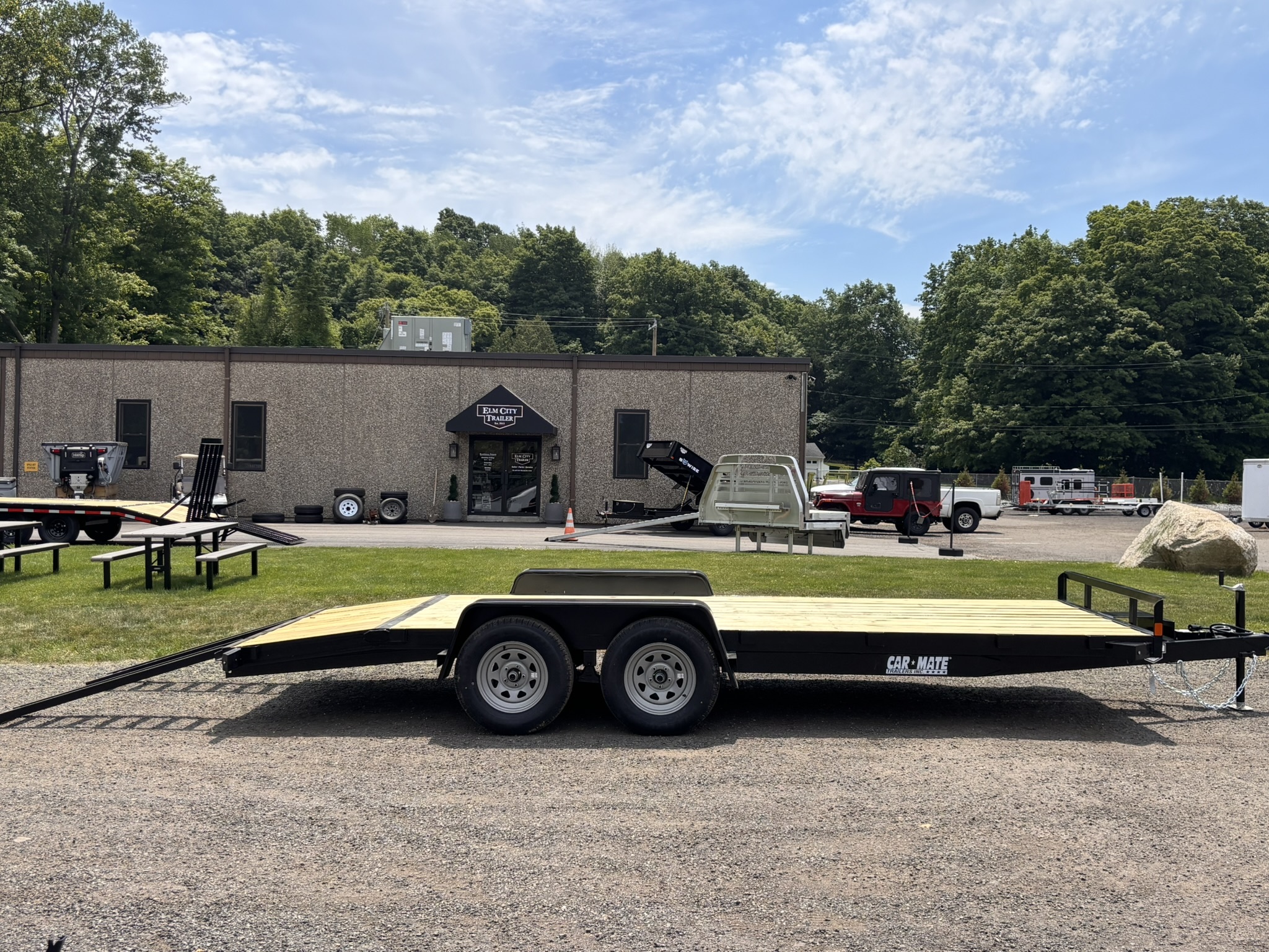2026 CAR MATE TRAILERS CM818A-CT/W in Bethany, CT
