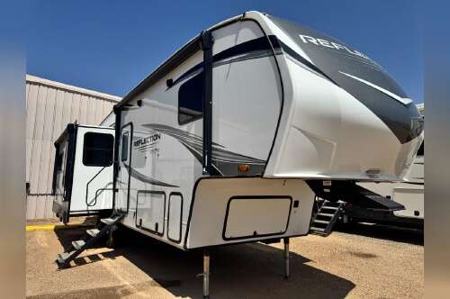 2023 Grand Design Reflection 303RLS in slaton TX