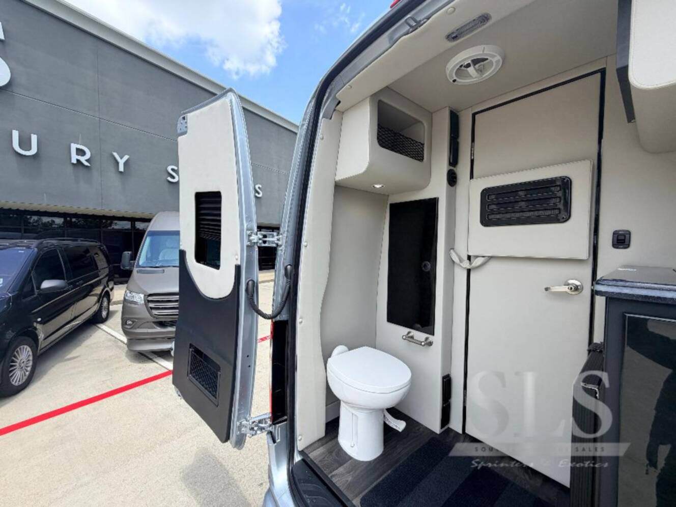 A photo of this 2027 Midwest Automotive Designs Luxe Cruiser D6 AWD 170 EXT