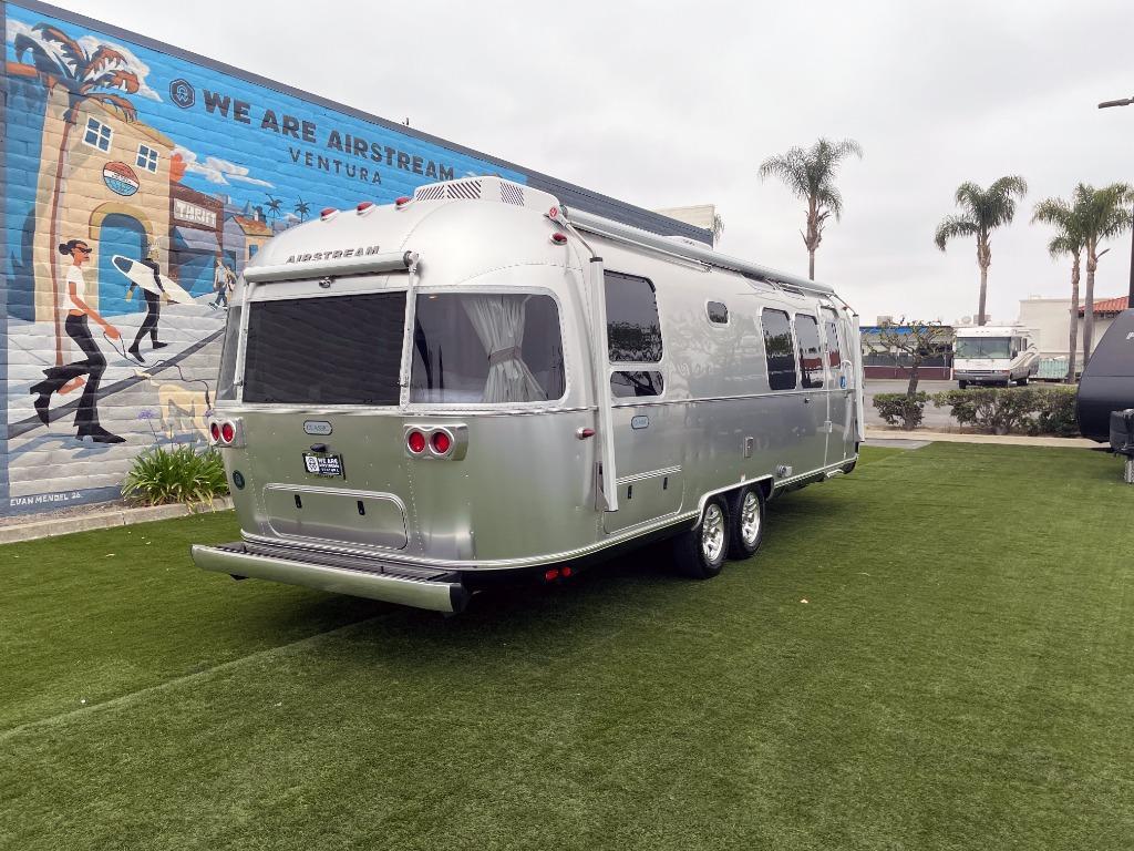 2026 Airstream Classic 28 RBT in ventura CA